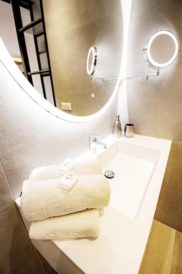 Belvoir Sissi Exclusif Piscine Chauffée 10 Min Centre Aixenpc Appartement