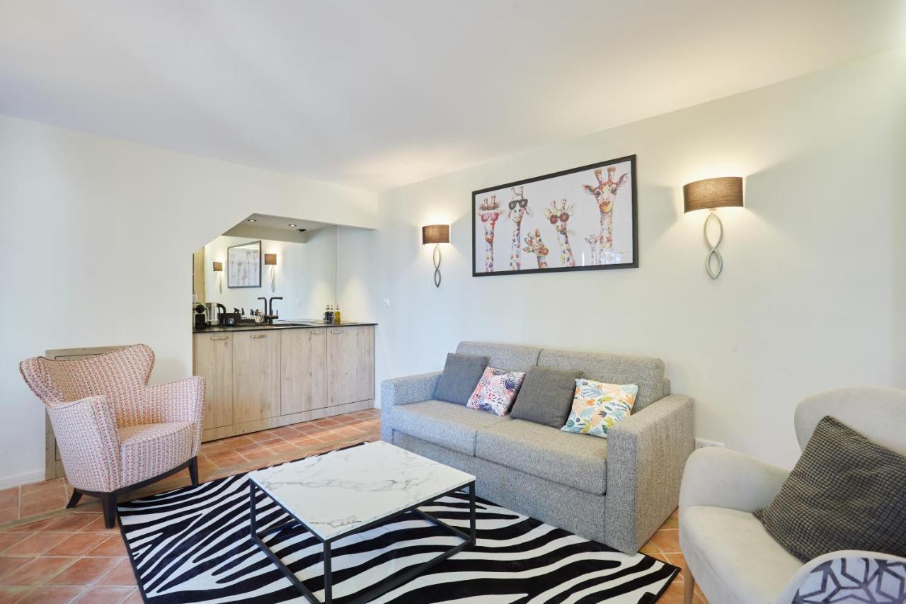 Apartment Exclusif Piscine Chauffee De Luxe 10 Min Centre Aixenpc Belvoir Sissi *